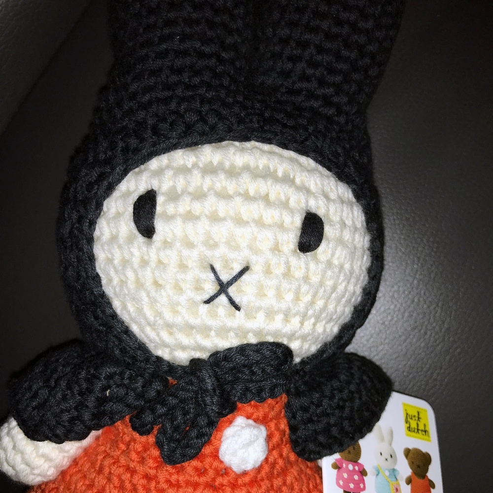 Miffy plushie in her Halloween dress - Special Edition - NWT - Picture 3 of 5
